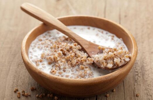 Buckwheat porridge with kefir